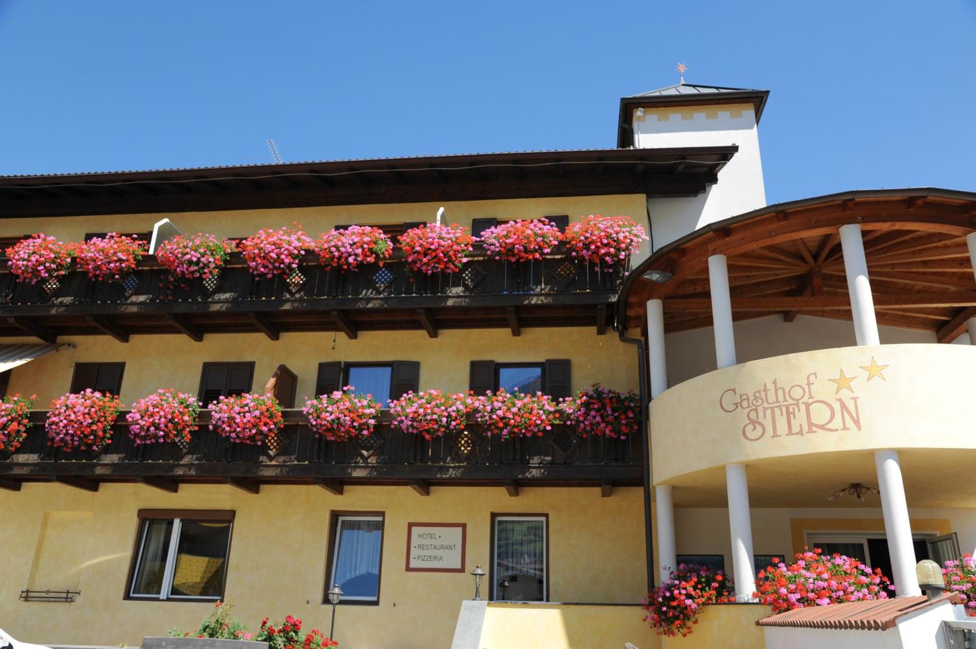 Hotel Gasthof Stern Prato allo Stelvio Exterior foto